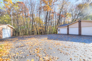 2485 Gee Dr, Lowell, MI 49331 photo 10