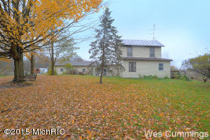 5577 Bartonville Rd, Belding, MI 48809 photo 1
