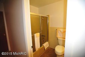 511 N Cherry St, Evart, MI 49631 photo 13