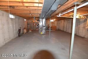 511 N Cherry St, Evart, MI 49631 photo 17