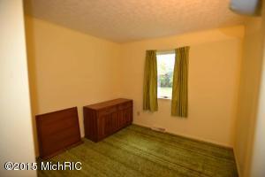511 N Cherry St, Evart, MI 49631 photo 12
