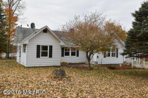 60768 Constantine Rd, Three Rivers, MI 49093 photo 1