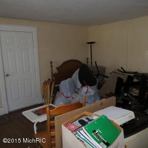 49 S 10th St, Plainwell, MI 49080 photo 13