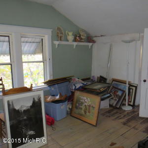 49 S 10th St, Plainwell, MI 49080 photo 11