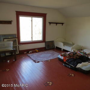 49 S 10th St, Plainwell, MI 49080 photo 12