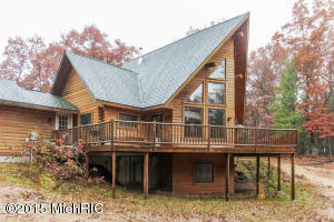 3151 S Walnut Ave, White Cloud, MI 49349 photo 2