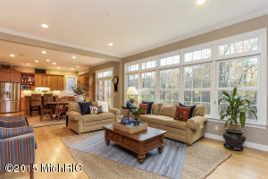 8531 Longleaf Dr SE, Ada, MI 49301 photo 7