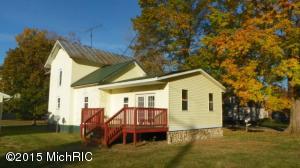 387 N Maple St, Marcellus, MI 49067 photo 2