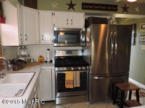 119 Canal St, Colon, MI 49040 photo 8