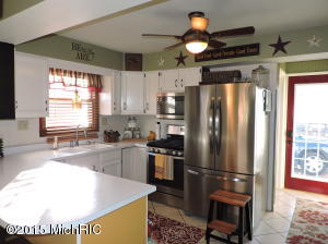 119 Canal St, Colon, MI 49040 photo 7