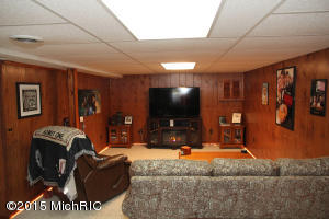 673 E Cass St, Schoolcraft, MI 49087 photo 11
