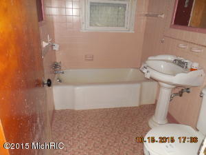 600 Hull Rd, Mason, MI 48854 photo 7