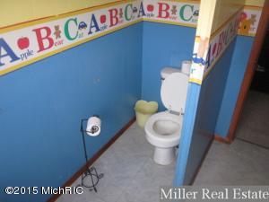 4010 E Lacey Rd, Bellevue, MI 49021 photo 12