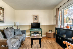 1034 Lowe Dr, Marshall, MI 49068 photo 3
