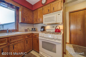 6892 Eric Ave, Jenison, MI 49428 photo 18