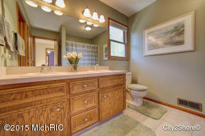 6892 Eric Ave, Jenison, MI 49428 photo 38