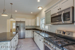 13794 Tamara Ln, Harbert, MI 49115 photo 5