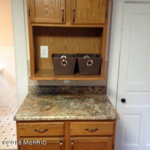 344 N Mulberry St, Marshall, MI 49068 photo 17