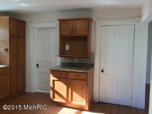 344 N Mulberry St, Marshall, MI 49068 photo 5