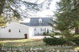 314 Pine St, Belding, MI 48809 photo 10