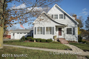 314 Pine St, Belding, MI 48809 photo 1