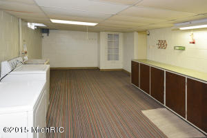 237 Devon, Parchment, MI 49004 photo 18