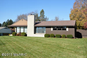 237 Devon, Parchment, MI 49004 photo 2