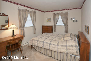 237 Devon, Parchment, MI 49004 photo 11