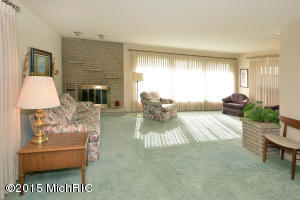 237 Devon, Parchment, MI 49004 photo 3