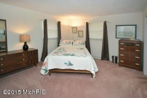 237 Devon, Parchment, MI 49004 photo 9