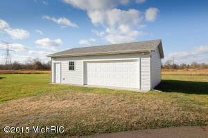 698 M-89, Plainwell, MI 49080 photo 3