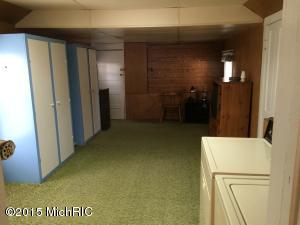 7 E Jefferson St, Hart, MI 49420 photo 2