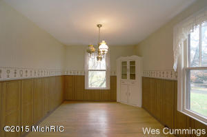 324 W State St, Belding, MI 48809 photo 4