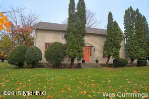 324 W State St, Belding, MI 48809 photo 2