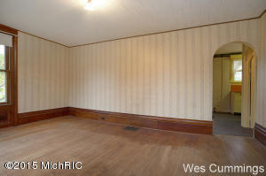 324 W State St, Belding, MI 48809 photo 8