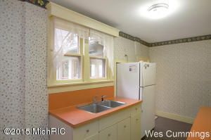 324 W State St, Belding, MI 48809 photo 11