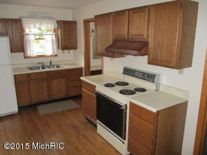 302 Fourth St, Manistee, MI 49660 photo 13