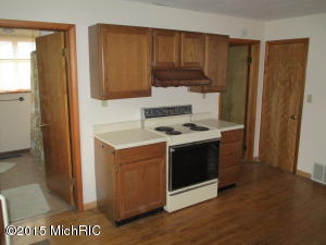 302 Fourth St, Manistee, MI 49660 photo 12