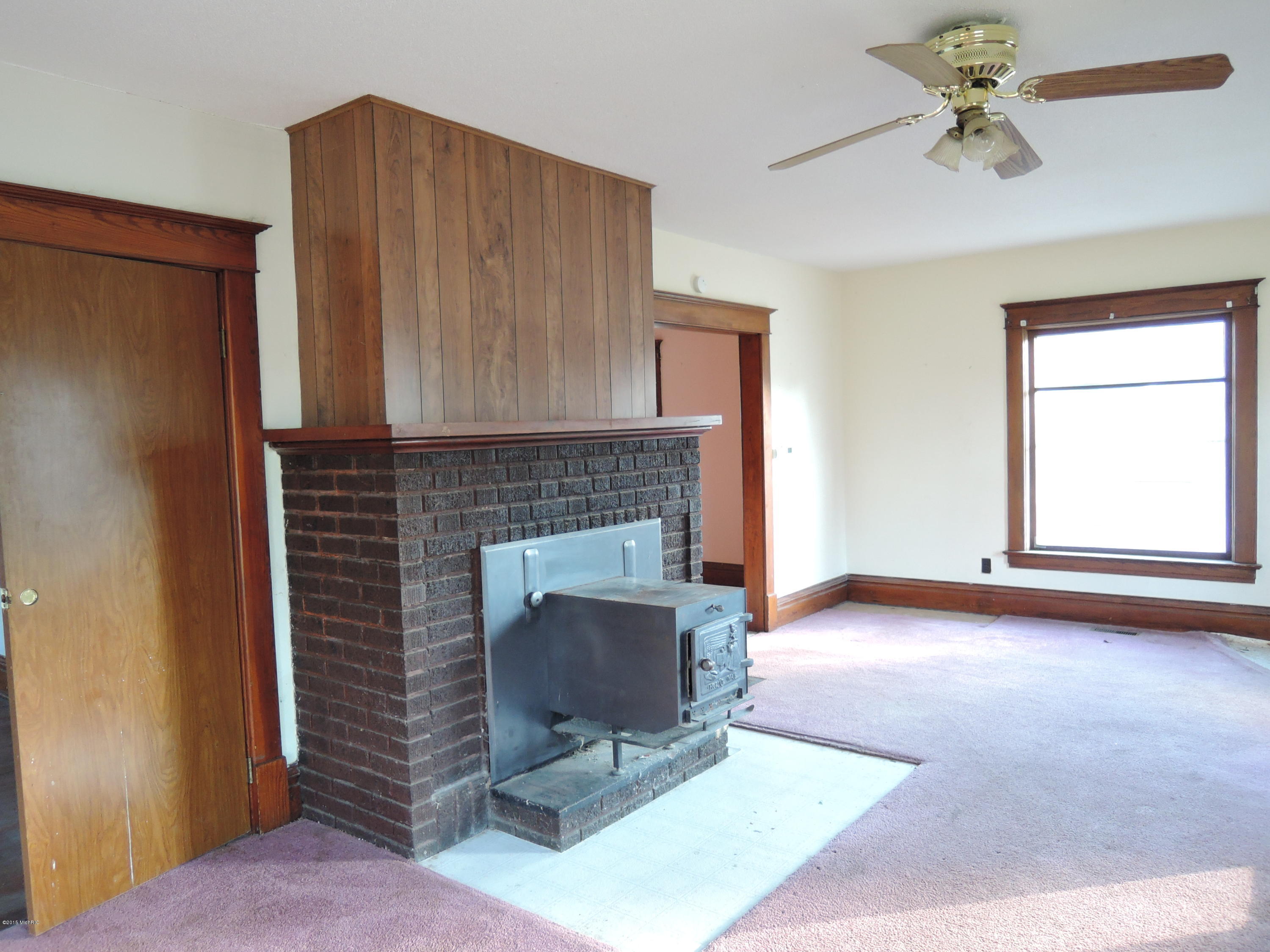 322 S Constantine St, Three Rivers, MI 49093 photo 5