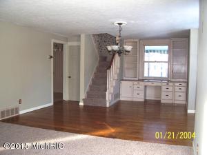 107 E Locust St, Three Oaks, MI 49128 photo 13
