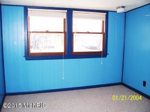 107 E Locust St, Three Oaks, MI 49128 photo 20