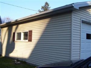 107 E Locust St, Three Oaks, MI 49128 photo 4