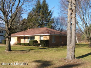 1343 E Wilcox Ave, White Cloud, MI 49349 photo 4