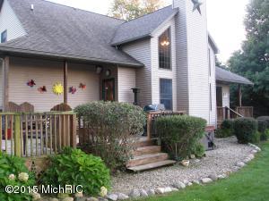 3287 Chamberlain Rd, Buchanan, MI 49107 photo 1