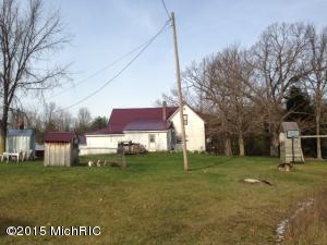 8308 E 1 Mile, White Cloud, MI 49349 photo 12