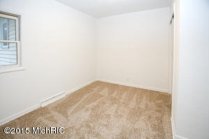 136 4th St, Plainwell, MI 49080 photo 13