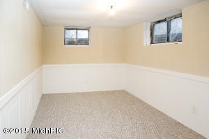 136 4th St, Plainwell, MI 49080 photo 18