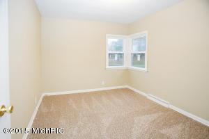 136 4th St, Plainwell, MI 49080 photo 12