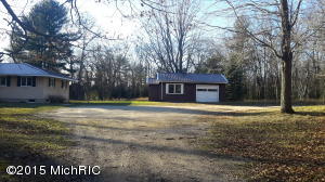 3552 Maple Rd, Manistee, MI 49660 photo 2