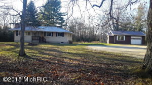 3552 Maple Rd, Manistee, MI 49660 photo 1